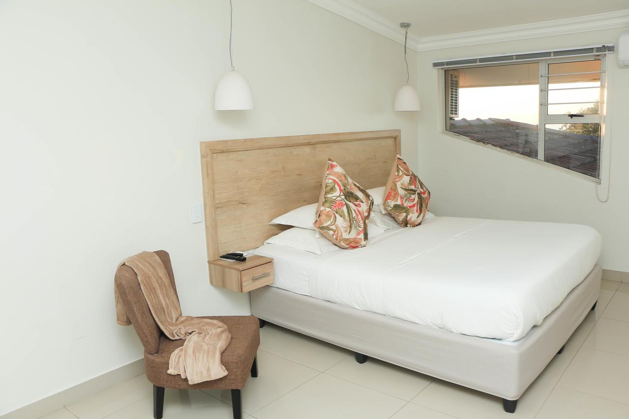 The Milkwood Beach Apartments Amanzimtoti Exterior photo